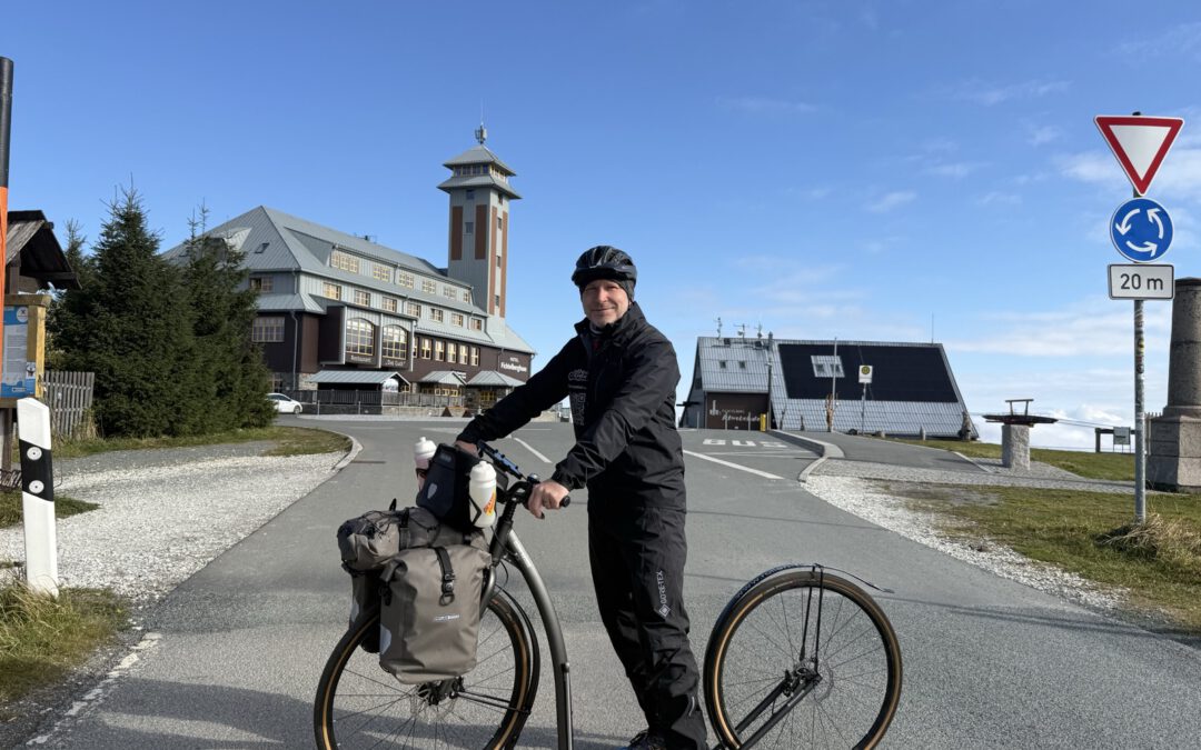 Tag 1: Auf & Ab am Erzgebirge: Strecke, Sonne, Schweiß & Spuren